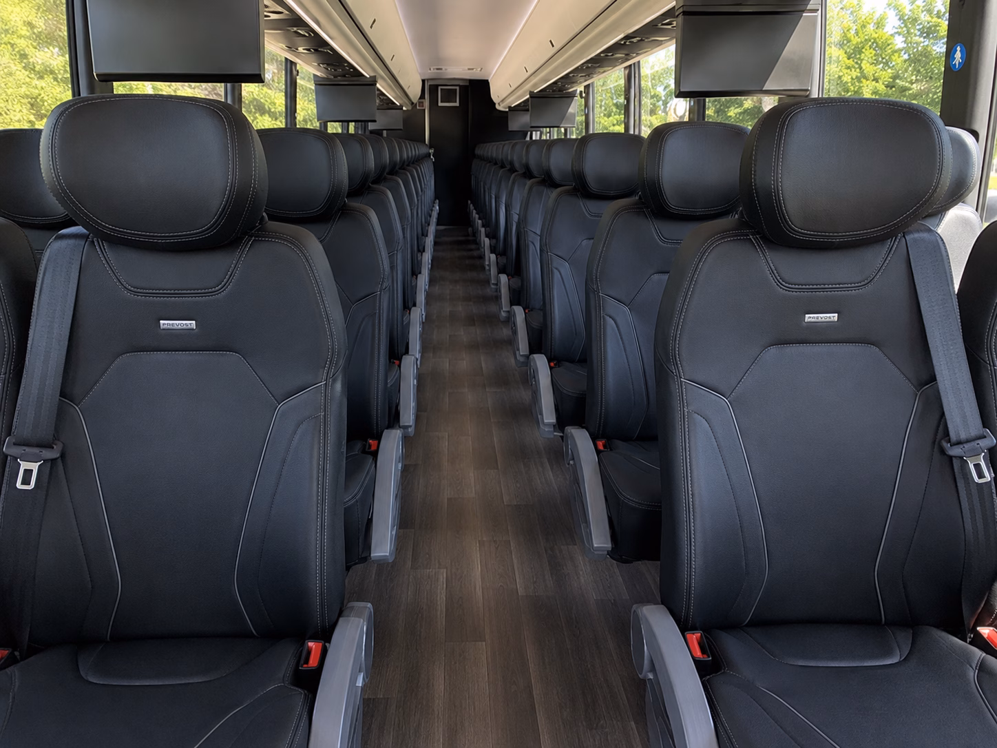 how the distance and duration of your trip affect charter bus rates in edinburg